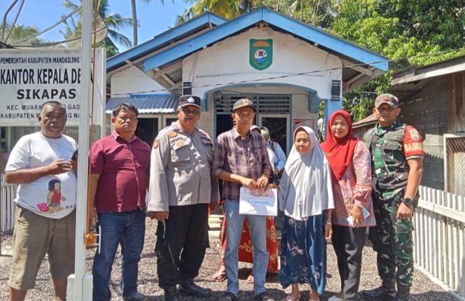 
					Pemdes Sikapas Hari ini Salurkan BLT-DD Anggaran Tahun 2025