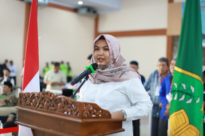 
					Wabup Madina Terima Kadatangan Jemaah Haji Kloter 5 di Embarkasi Medan