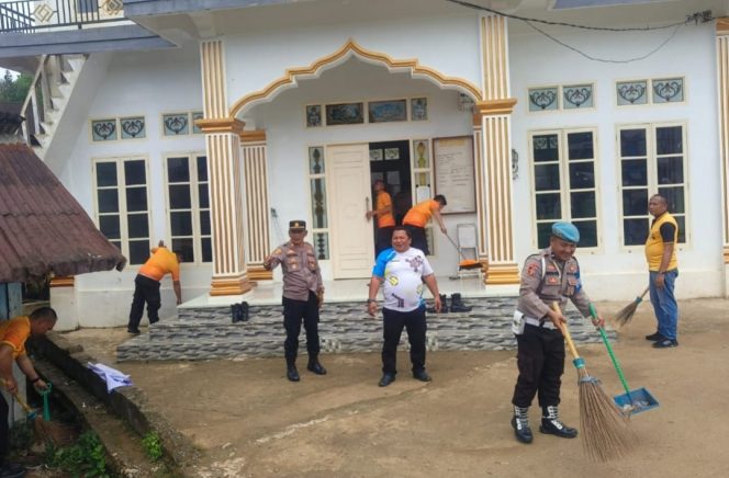 
					Polsek Lingga Bayu Gelar Bakti Sosial Sambut HUT Bhayangkara ke-79 Tahun 2025