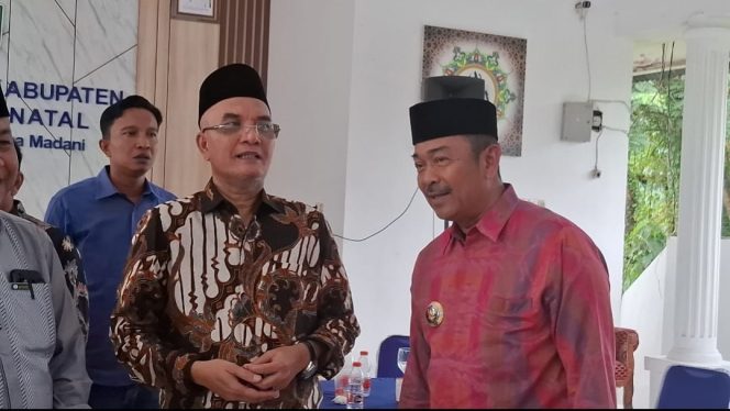 
					Ketua Komisi 8 DPR RI Marwan Dasopang Yakin Bupati Saipullah Bawa Kemajuan di Madina