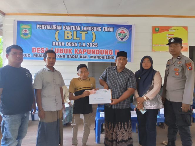 
					Pemdes Lubuk Kapundung ll Salurkan BLT-DD Tahap l dan ll Untuk 43 KPM