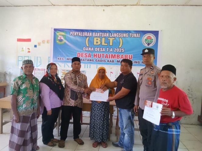 
					Camat MBG Dampingi Penyaluran BLT DD Desa Hutaimbaru Tahap l dan ll T.A.2025