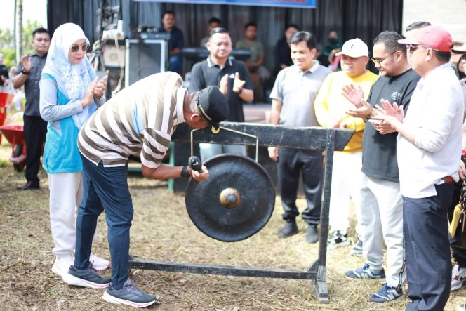 
					Bupati Madina Buka Pencanangan dan Pelaksanaan BBGRM XXII