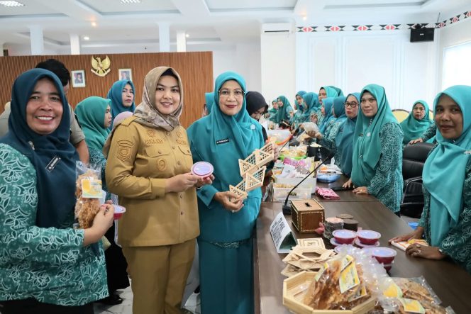 
					TP PKK Madina Sosialisasi Bank Sampah dan Pemanfaatannya