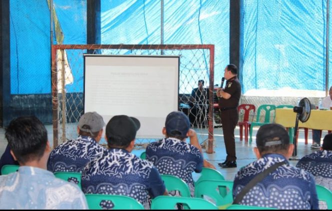 
					Cabjari Madina di Natal Gelar Kegiatan Jaksa Garda Desa di Sinunukan Tahun 2025