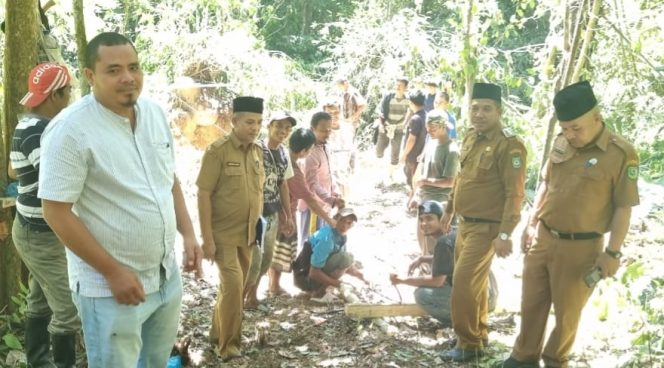 
					Camat Panyabungan Timur Monitoring Sejumlah Pembangunan fisik Dana Desa T.A 2025