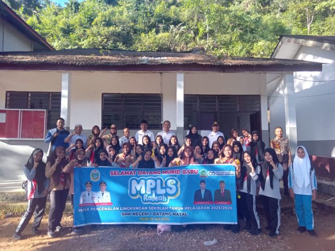 
					MPLS SMKN 1 Batang Natal T.A 2025-2026 di Hari Terakhir Berjalan Lancar