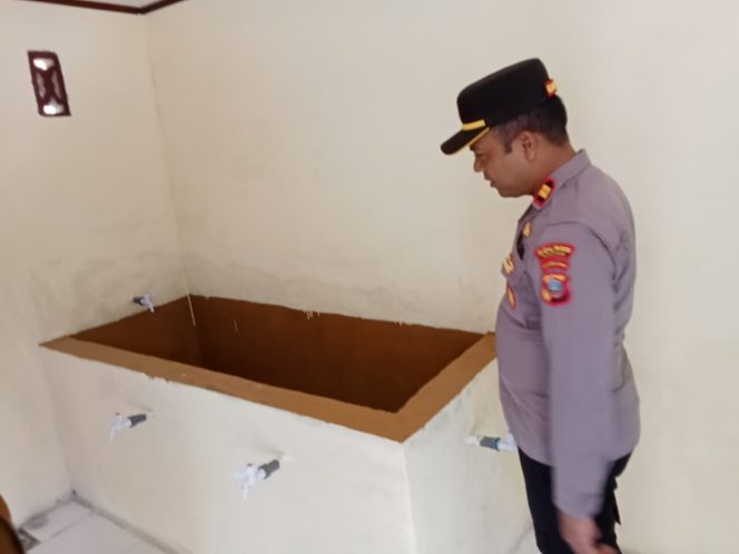 
					Kapolsek MBG Hadiri Peresmian Gedung MCK Baru di Desa Lubuk Kapundung ll Sulang Aling
