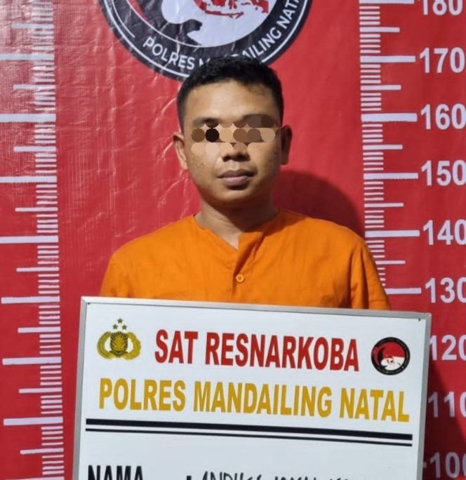 
					Polsek Panyabungan Ringkus Andika  Pengguna Narkoba di Lintas Timur, 5 Butir Ekstasi Disita