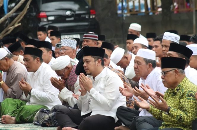 
					MUI Paluta Selenggarakan Shalat Istisqa, Turut Dihadiri Bupati Dan Wabup Serta Masyarakat Gunungtua