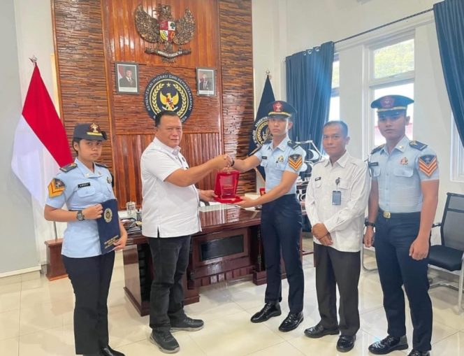 
					Lapas IIB Padangsidimpuan Gelar Penyerahan Plakat Tanda Berakhirnya Masa PKL dan KKN Taruna Poltekip