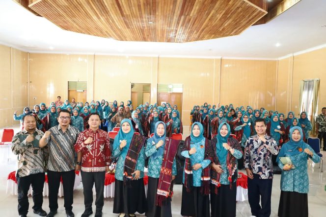 
					TP PKK Madina Semarakkan HUT ke-80 Indonesia dengan Lomba Tor Tor Naposo Nauli Bulung