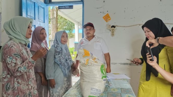 
					Pemerintah Kecamatan Ranto Baek Salurkan Bantuan Beras Pemerintah kepada 723 Penerima PBP