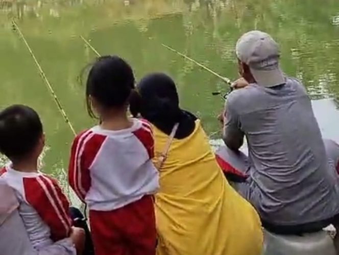 
					Sambut HUT RI ke- 80, Koperasi Produsen Bina Karya Sinunukan V Adakan Lomba Mancing