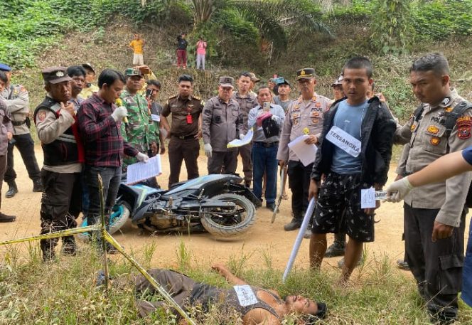 
					Polsek Natal Gelar Rekonstruksi Kasus Pembunuhan BHL PT. DIS