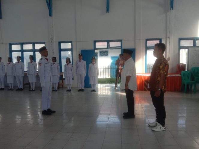 
					Sebanyak 32 Anggota Paskibra HUT RI ke 80 Tahun 2025 Dikukuhkan Oleh Camat Linggabayu