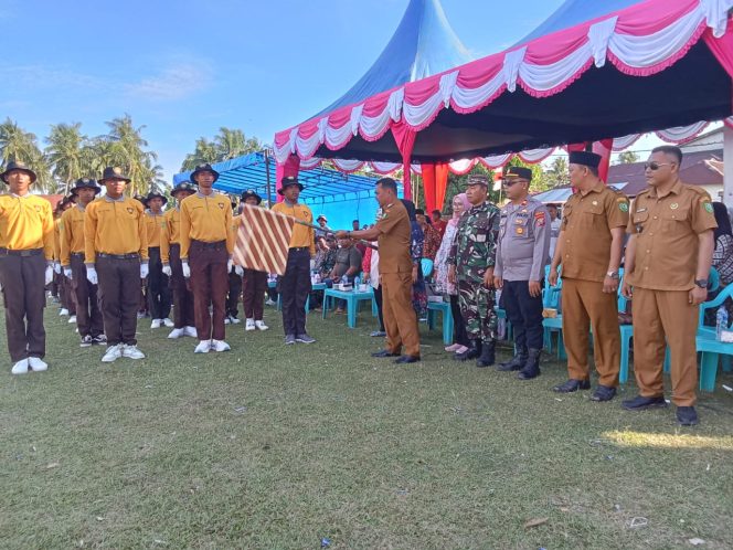 
					Camat MBG Resmi Lepas Pawai Karnaval HUT RI Ke-80 Semangat Kemerdekaan Berkobar