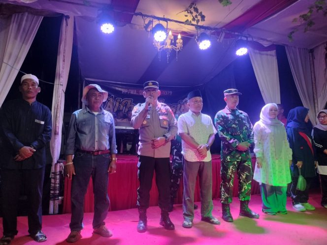 
					Forkopincam Linggabayu Lepas Peserta Pawai Obor Dengan Penuh Semangat