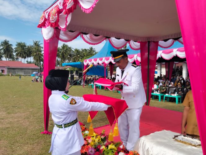 
					Camat MBG Zulhidayat,S.sos Pimpin Upacara HUT Ke-80 Rl Dengan Khidmat