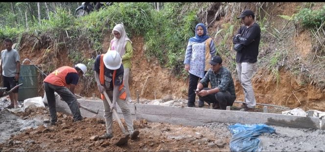 
					Kadis PUPR Madina Kebut Pengerjaan Sejumlah Ruas Jalan di Kotanopan