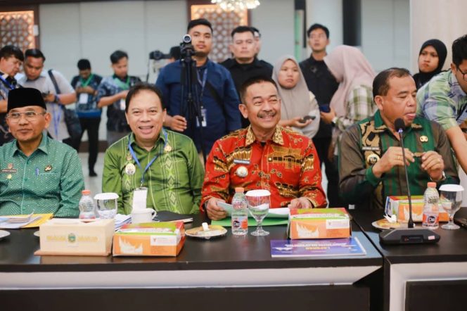 
					Bupati Madina Hadiri Rapat Konsolidasi Satgas Nasional di Sumut