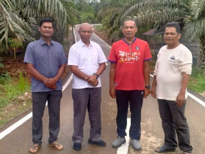 
					Ruas Padang Silojongan-Ranto Panjang Rampung, Bupati Madina : Ekonomi Masyarakat Sekitar Akan Meningkat