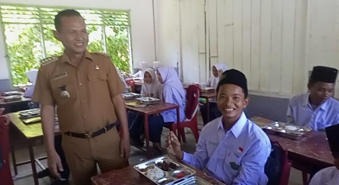 
					‎Program MBG Perdana Dilaksanakan di Sekolah Tingkat TK, SD dan SMP di Natal