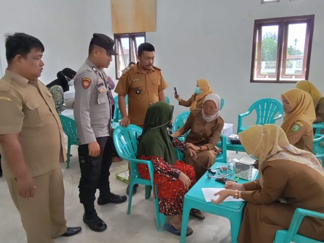 
					UPTD Puskesmas MBG Melaksanakan Cek Kesehatan Gratis Warga Pasar Singkuang l