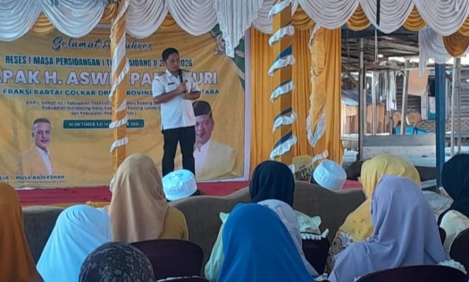 
					Camat Siabu Hadiri Reses H Aswin  Parinduri di Kelurahan Simangambat