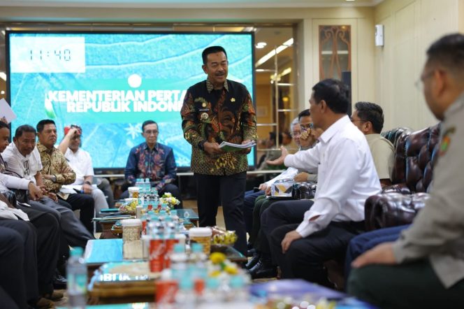 
					Bupati Madina Audiensi dengan Mentan Amran Bahas Hilirisasi Pertanian