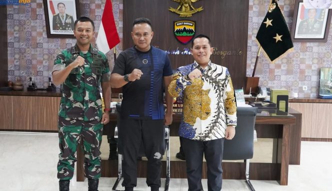 
					Pererat Sinergitas Bupati Palas Dan Dandim 123/Tap-sel Kunjungan Silaturahmi Ke Kodam I BB