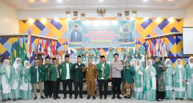 
					Musda Al- Washliyah ke III, Musda Muslimat Al- Washliyah dan Konfercab Himmah Ke- VII Dibuka Bupati Palas