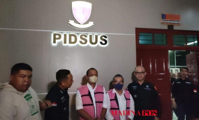 
					Kejati Sumut Tahan Dua Pejabat BPN Terkait Dugaan Korupsi Penjualan Aset PTPN I ke PT Ciputra Land