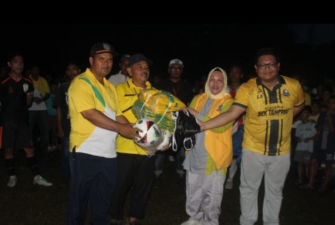 
					Derliana Siregar S.H Dukung Penuh Liga Desa Mitra Cup Besar Potensi Bintang Baru