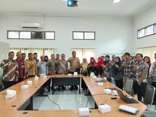 
					Tingkatkan Disiplin Guru dan Pengawas, Pemkab Deli Serdang Terapkan Absensi Digital