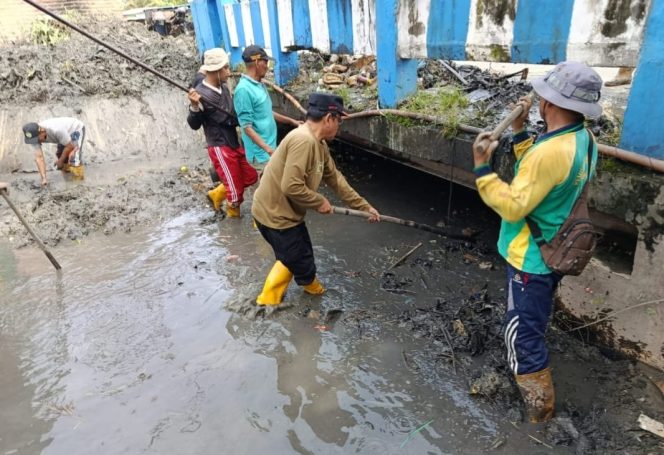 
					BPBD Deli Serdang Gelar Giat Rutin Susur Sungai di Lubuk Pakam dan Batang Kuis ‎