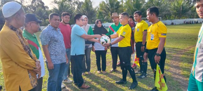Camat  Siabu  Hadiri  Pembukaan Turnament Mitra Cup 1 Lumban Dolok Siabu