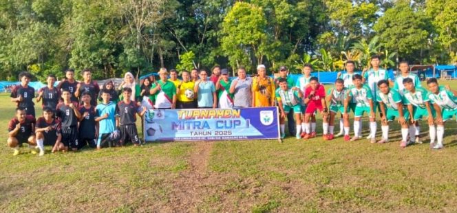 Perdana, Pertandingan Sepak Bola Mitra Cup dilapangan Hijau Desa Lumban Dolok
