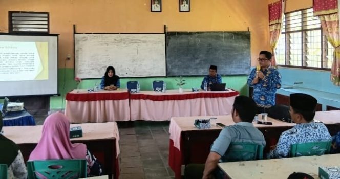 Bersama  BNNK Madina dan Camat  Siabu  Sosialisasi  Wujutkan  Lingkungan  Bersih  Narkoba