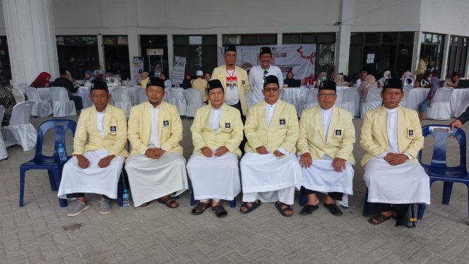 
					Pengasuh Tertinggi PPITTNI Syekh Muhammad Ali Idris Ikut Donor Darah dan CKG Jelang ZAN