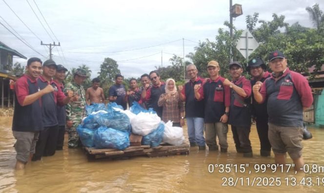 
					‎PT. RMM Bersama AGP Serahkan Bantuan Kepada Korban Banjir di Natal