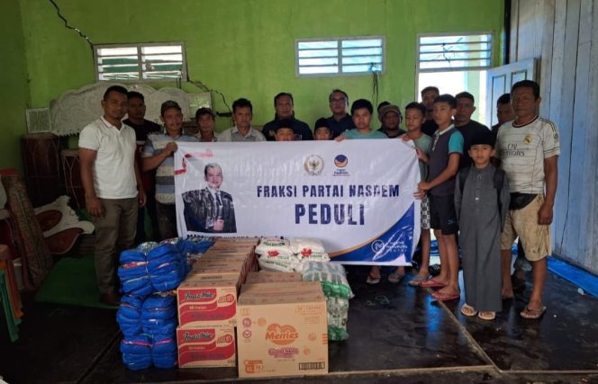 
					Fraksi Partai NasDem Peduli Korban Bencana Banjir dan Longsor di Mandailing Natal