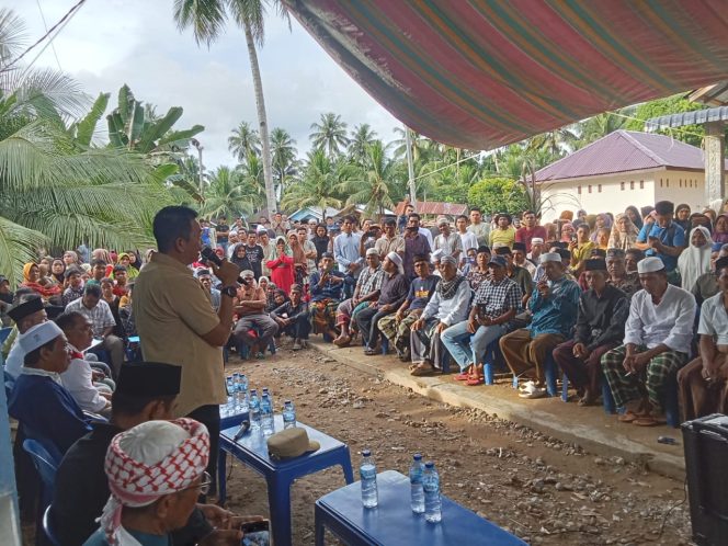 
					Masyarakat Siulang-aling Antusias Sambut Kedatangan Bupati Madina dan Rombongan