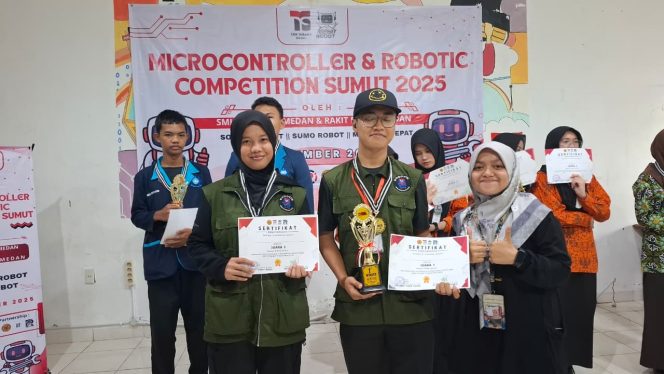 
					Team MAN 1 Madina Berjaya di Kompetisi Robotik Tingkat Sumut 2025