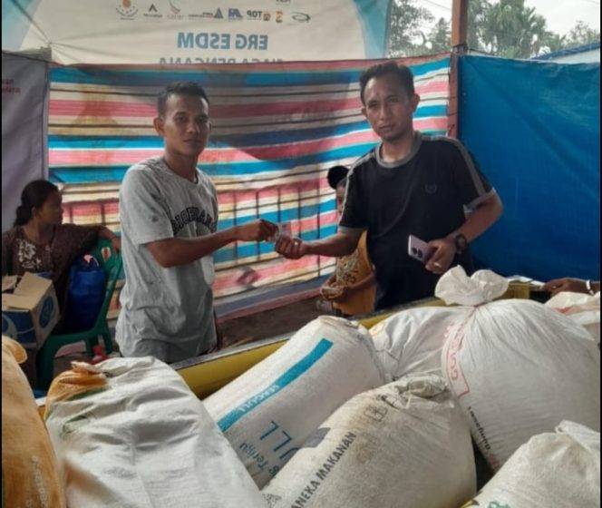 
					Bentuk Kepedulian, APDESI Kecamatan PSM Madina Berikan Bantuan Kepada Korban Bencana di Tapsel