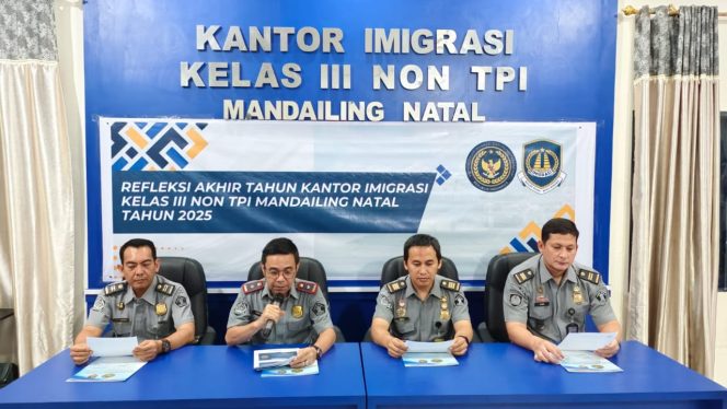 
					Refleksi Akhir Tahun 2025, Kantor Imigrasi Mandailing Natal Catat Kinerja Positif Pelayanan dan Pengawasan Keimigrasian