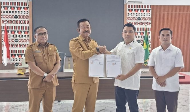 
					Pemkab Madina Teken MoU dengan Kejaksaan Negeri di Aula Kantor Bupati