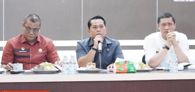 
					Bupati Palas Pimpin Rakor Evaluasi Kinerja Pimpinan OPD Thn 2025 Dan Rencana Kerja Thn 2026