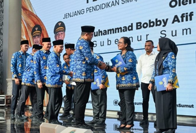 
					Melalui SK Gubernur, Kepala SMAN 1 Panyabungan dan SMAN 3 Madina Resmi Berganti