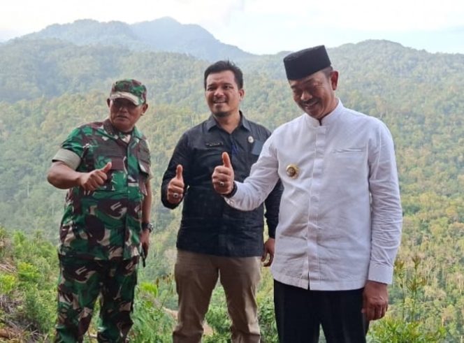 
					Sempat Terputus Longsor, Danramil 16 Batang Natal Apresiasi Pembukaan Jalan Baru Muara Soma-Banjar Melayu